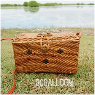 handmade rattan grass natural bags purse motif with flower strap 